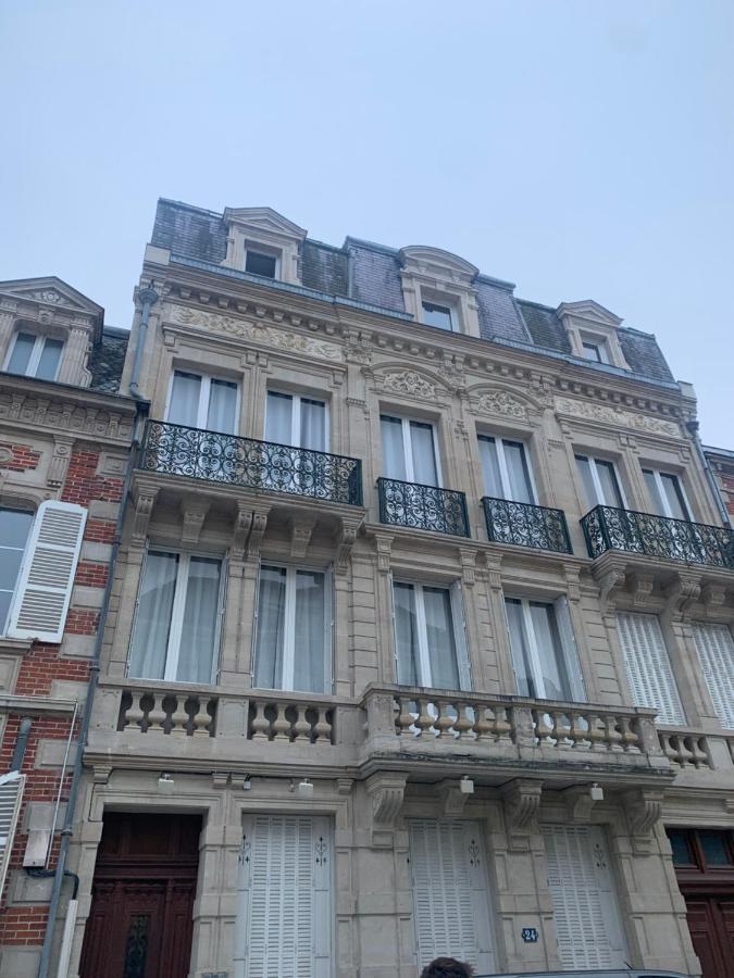 L Oote Appart Épernay Esterno foto